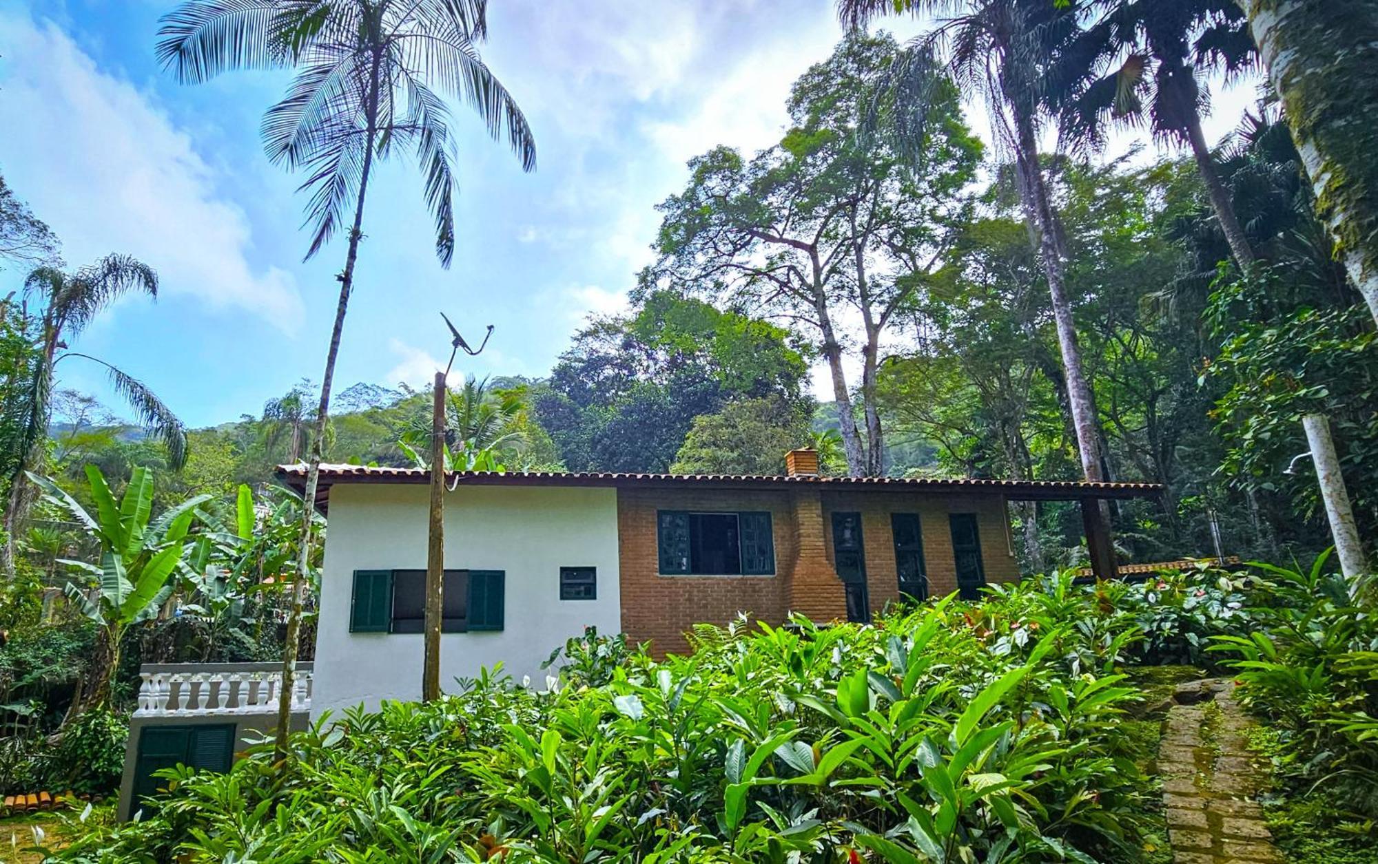 Casa Com Piscina A 500m Da Brava - Casa de férias